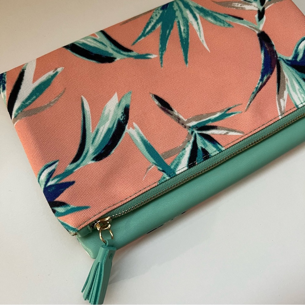 Anthropologie Rachel Pally Paradise Reversible Foldable Teal Aqua Clutch Purse